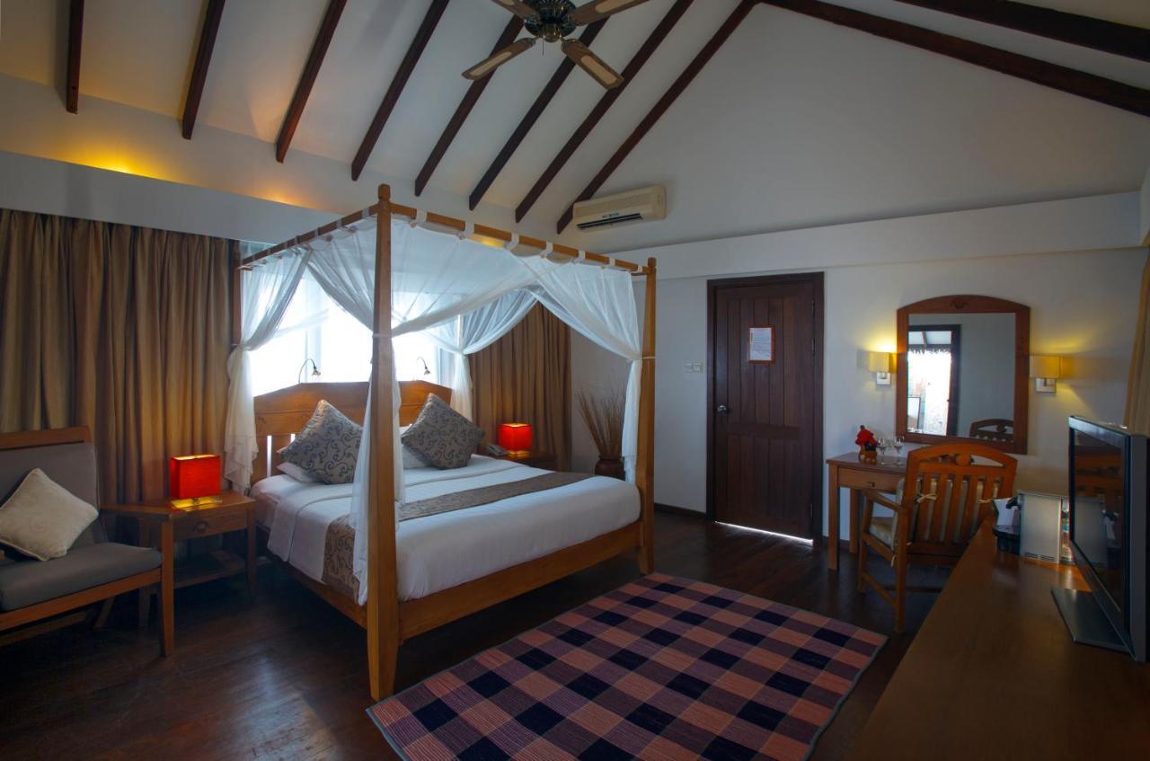 Resort Medhufushi Island